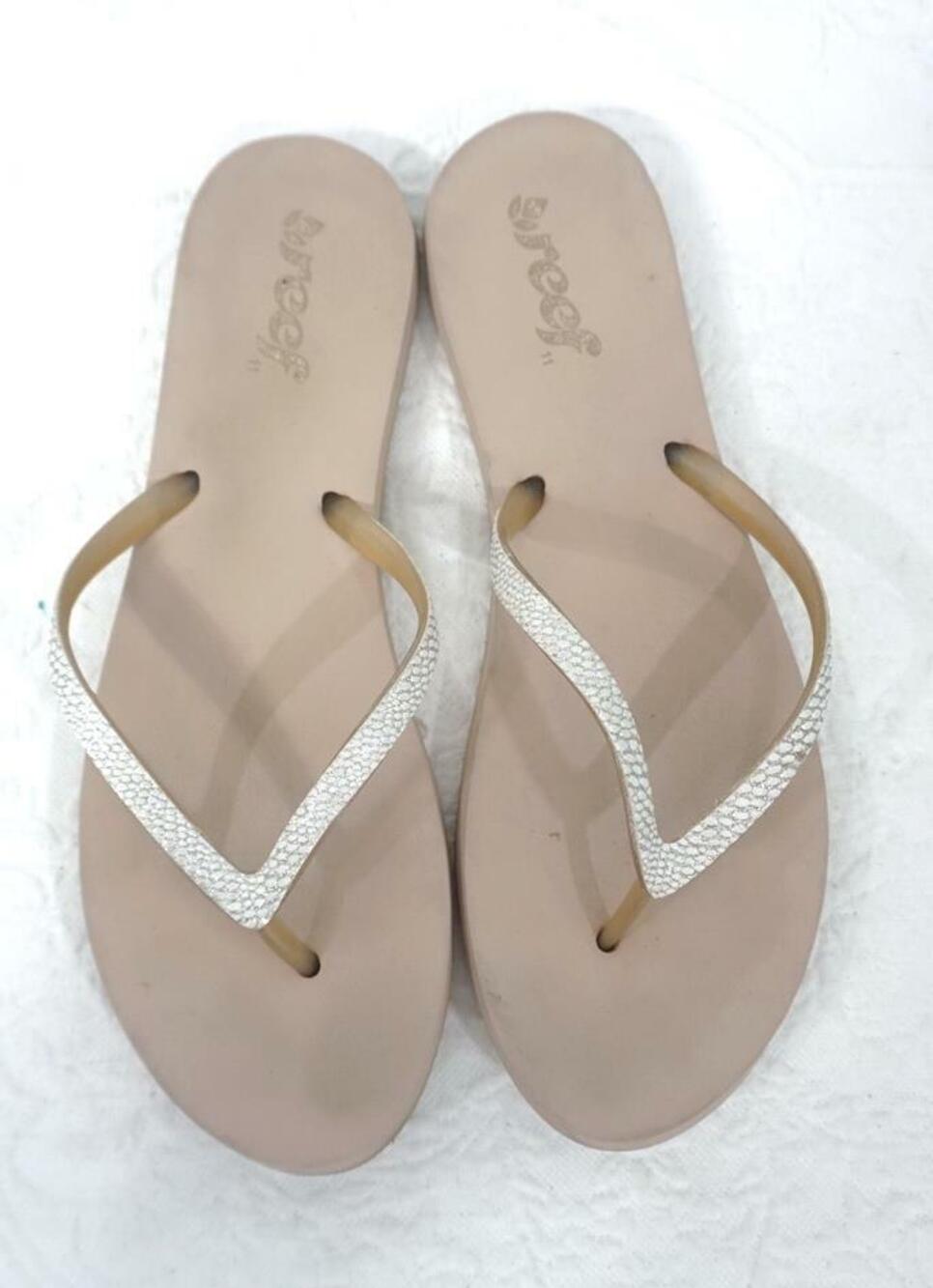 REEF WOMEN 11 USED KHAKI/SPARKLY WHITE RUBBER THONGS/SANDALS/SHOES/FLIP FLOPS